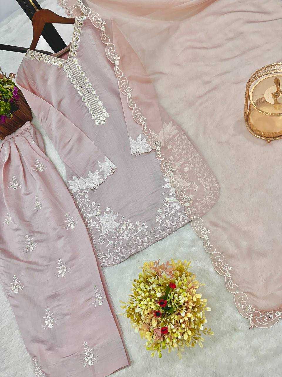 Amazing Designer Roman Silk Suit