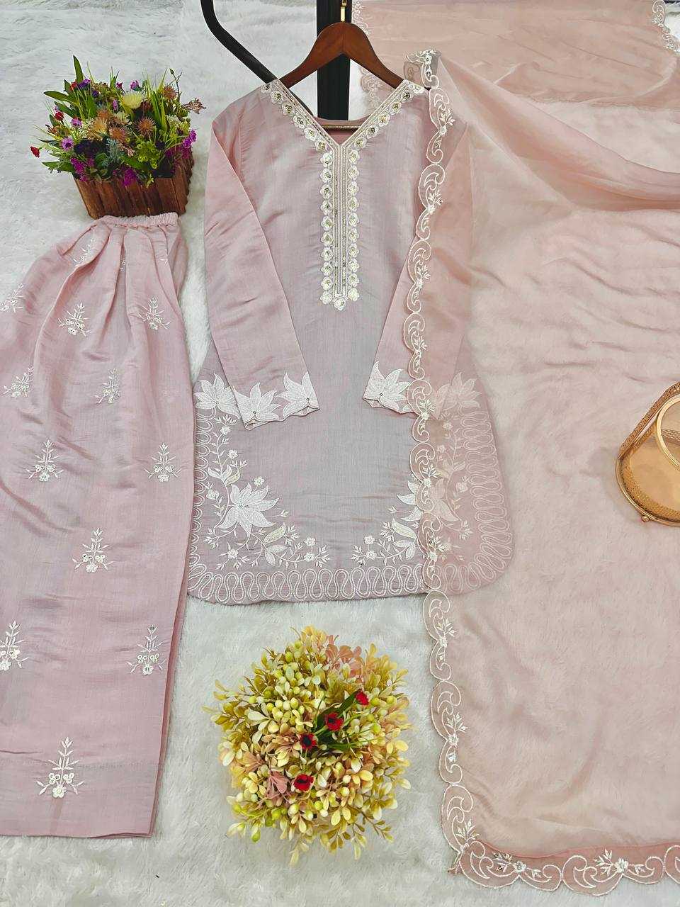 Amazing Designer Roman Silk Suit