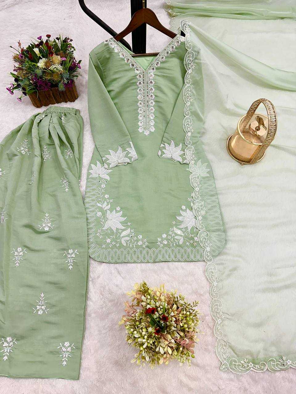 Amazing Designer Roman Silk Suit