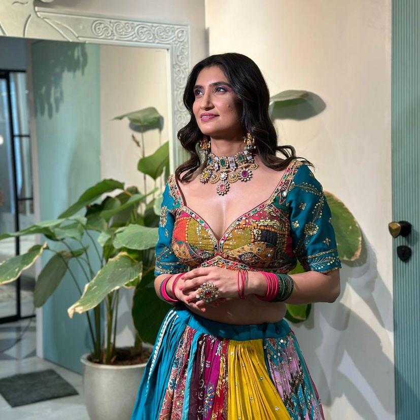 Navratri Chaniya Choli Muslin Cotton Mirror Work Lehengas