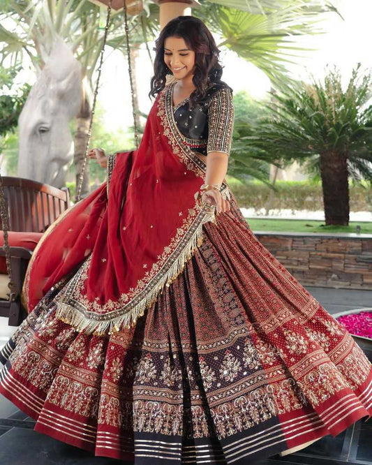 Navratri Chaniya Choli Muslin Cotton Mirror Work Lehenga