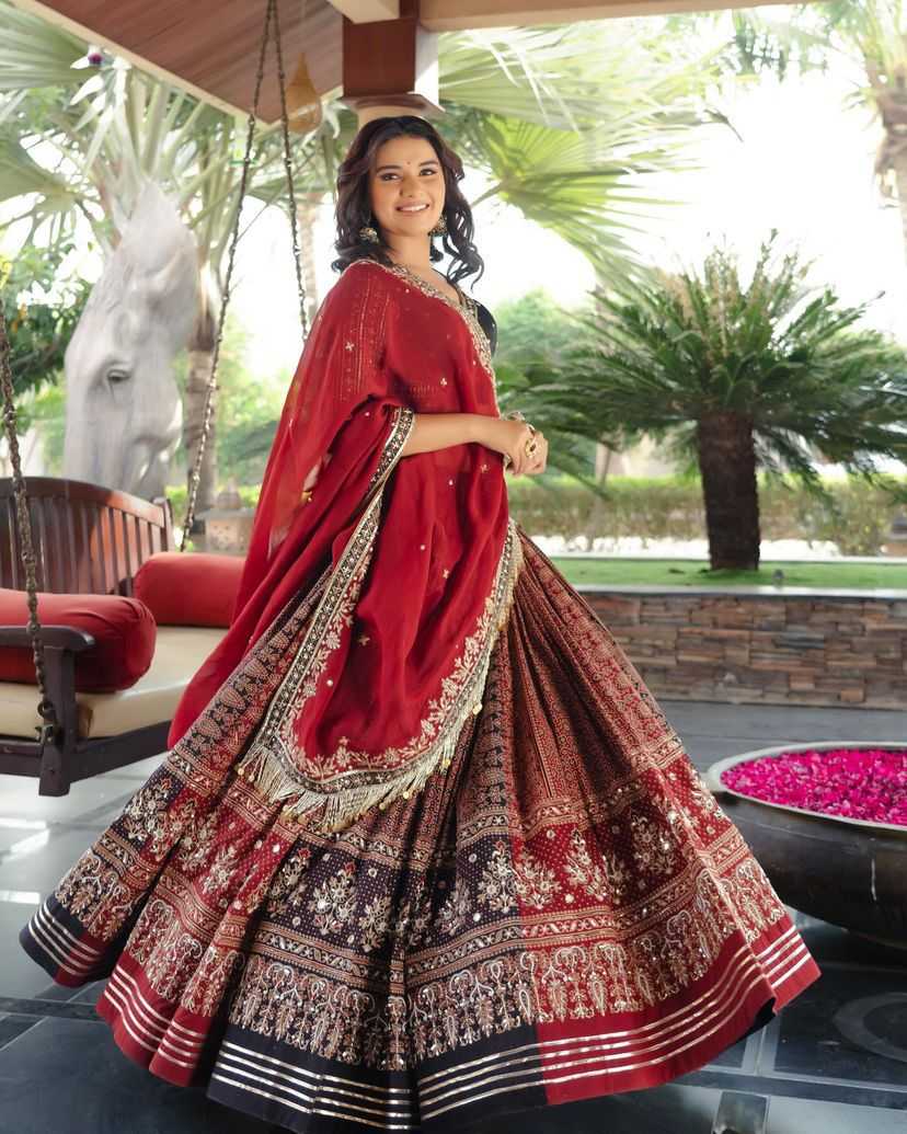 Navratri Chaniya Choli Muslin Cotton Mirror Work Lehenga