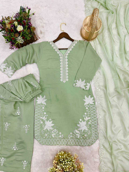 Amazing Designer Roman Silk Suit