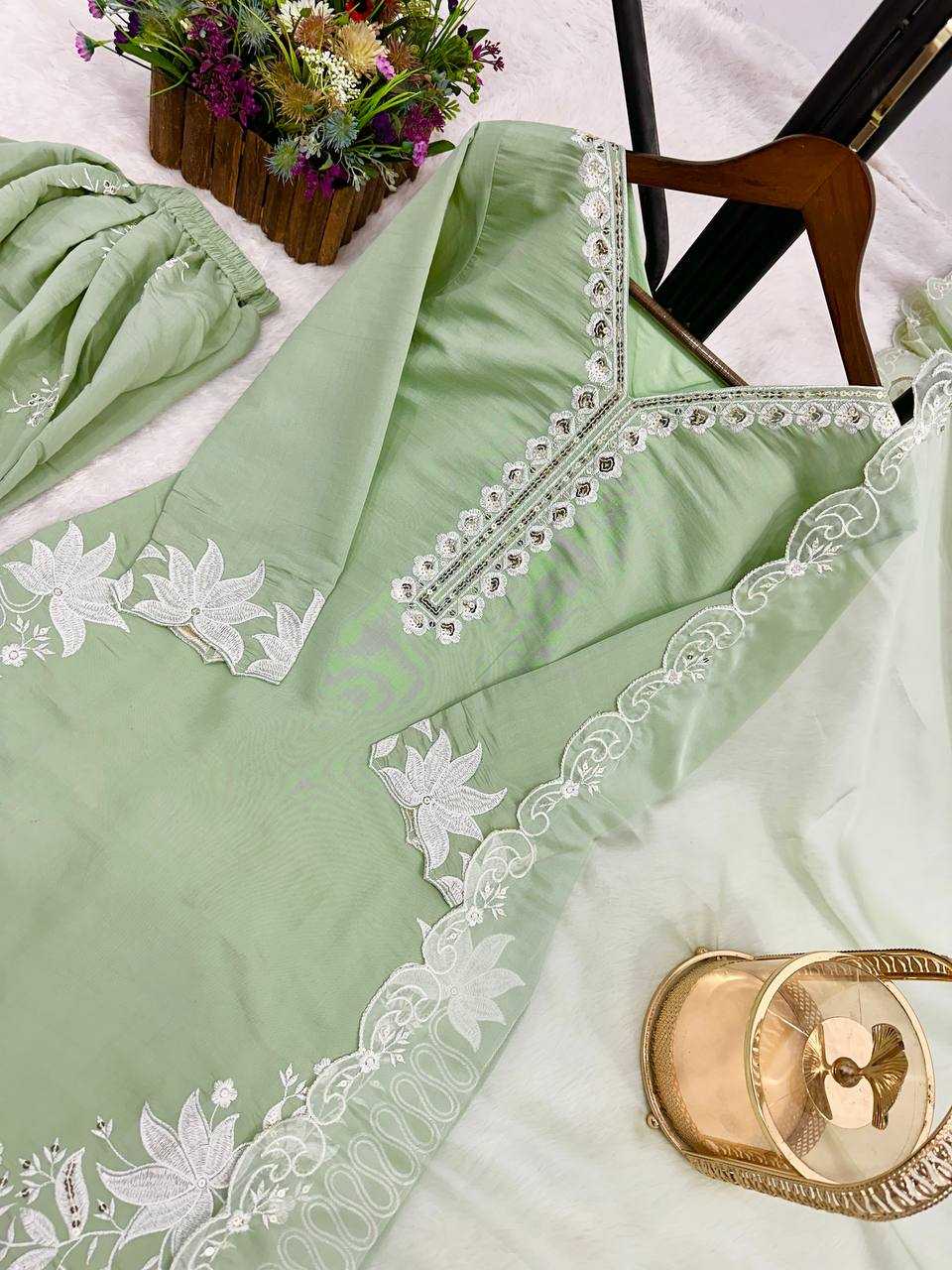 Amazing Designer Roman Silk Suit