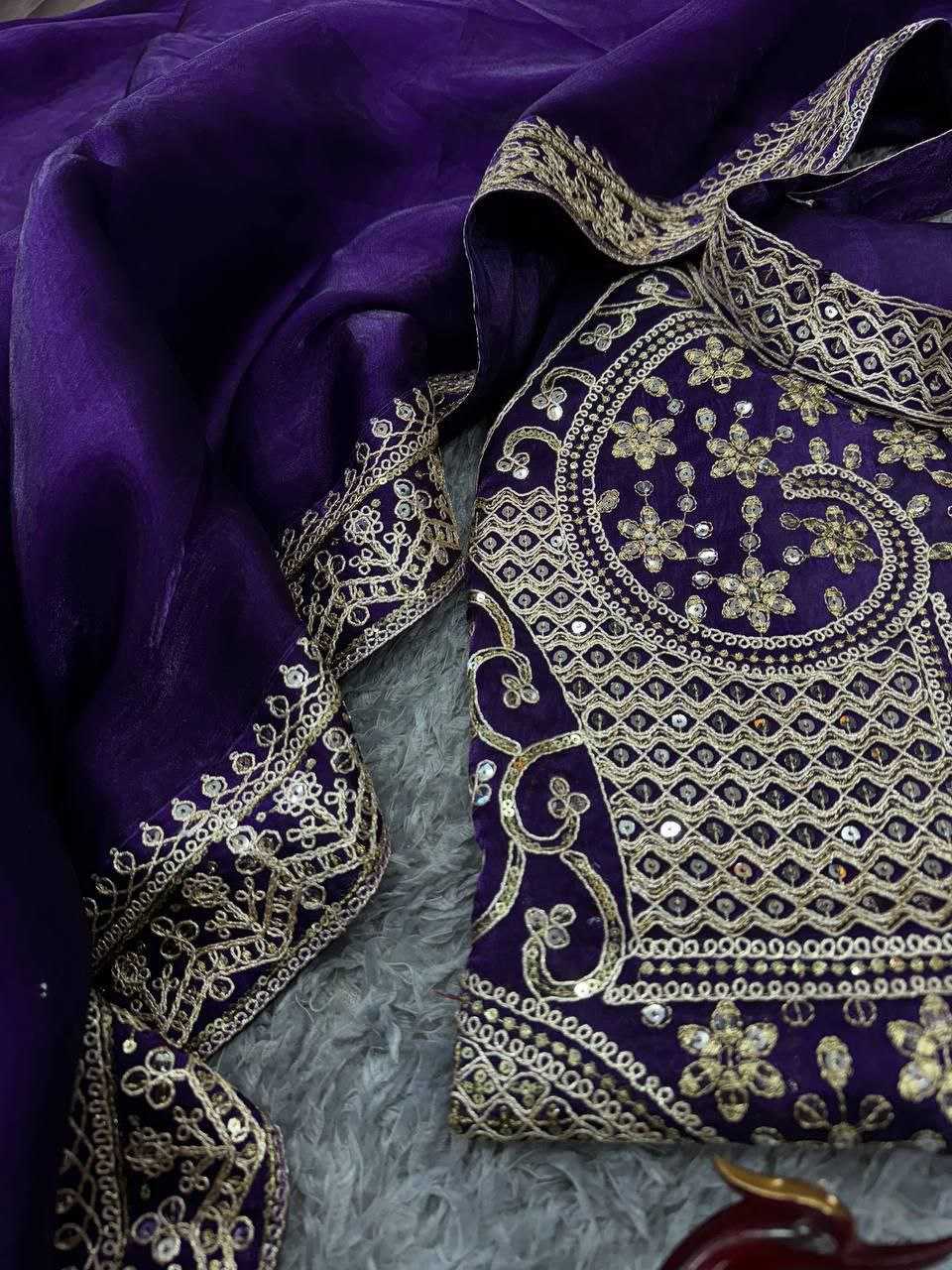 FENDY Lace Border  Ananya Pandey Saree Collection