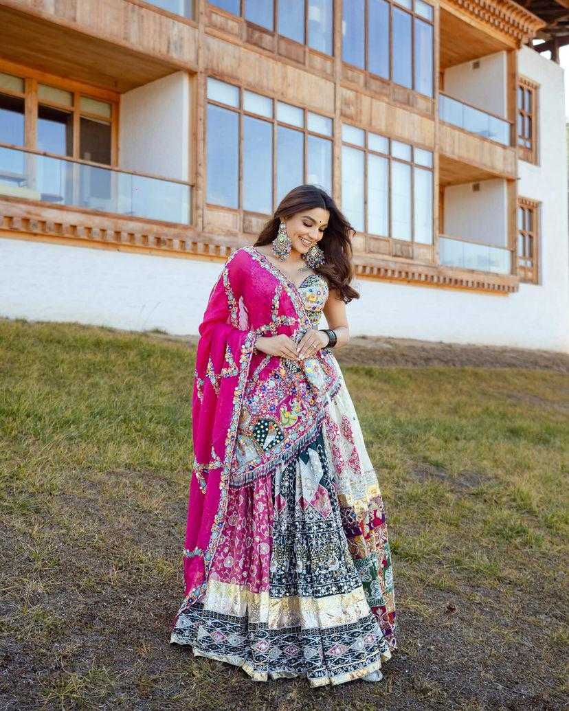Navratri Chaniya Choli Muslin Cotton   Mirror Work Lehenga